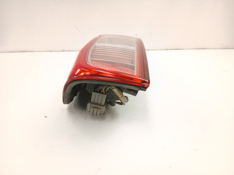 Recambio de piloto trasero izquierdo para nissan navara np300 (d40) 2.5 dci 4wd referencia OEM IAM 26555EB383  