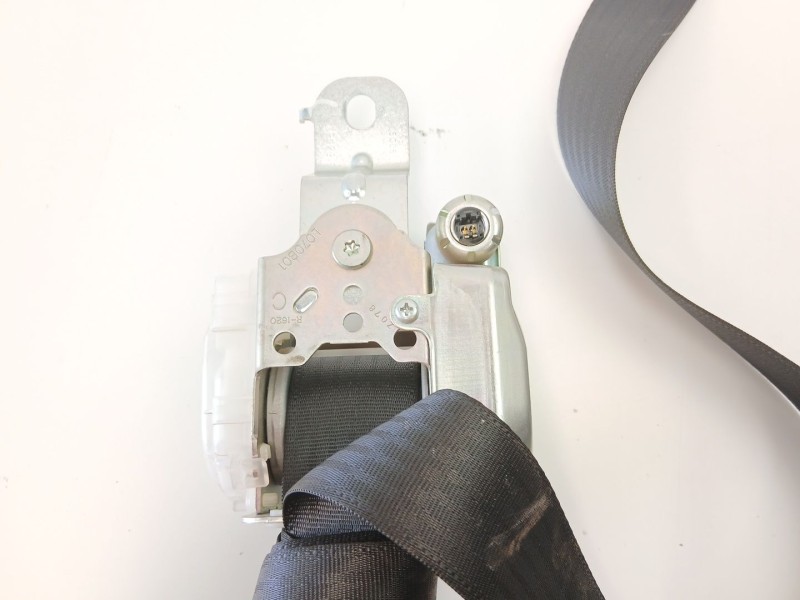 Recambio de cinturon seguridad delantero derecho para nissan navara np300 (d40) 2.5 dci 4wd referencia OEM IAM H6884EB30B  