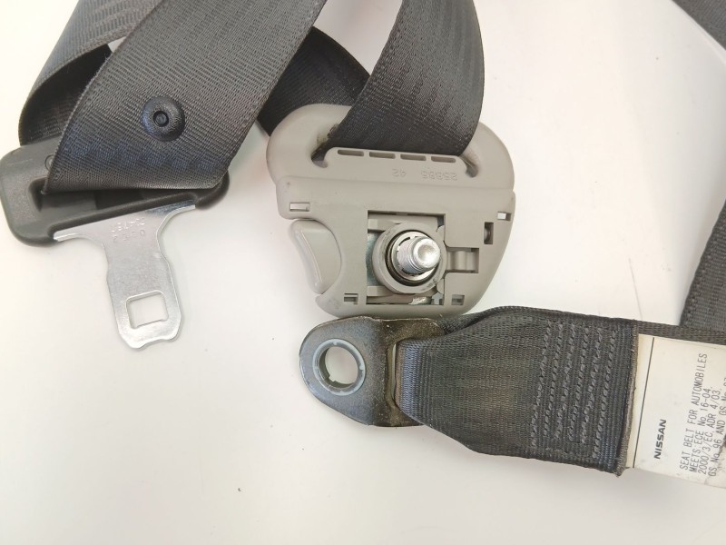 Recambio de cinturon seguridad delantero derecho para nissan navara np300 (d40) 2.5 dci 4wd referencia OEM IAM H6884EB30B  