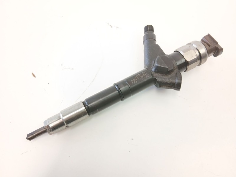 Recambio de inyectores juego para nissan navara np300 (d40) 2.5 dci 4wd referencia OEM IAM 16600EB300  