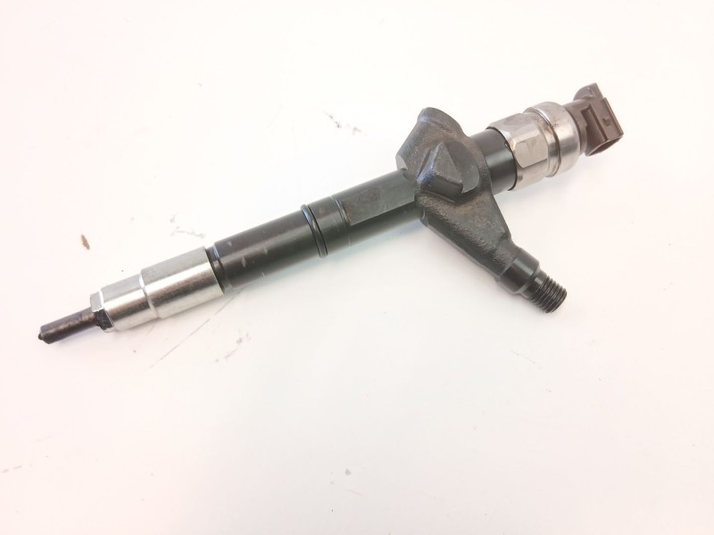 Recambio de inyectores juego para nissan navara np300 (d40) 2.5 dci 4wd referencia OEM IAM 16600EB300  