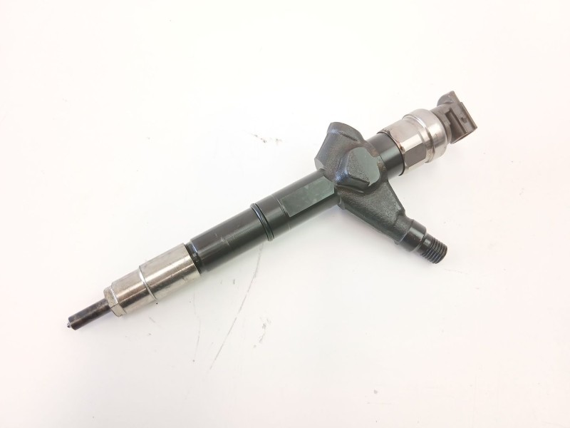 Recambio de inyectores juego para nissan navara np300 (d40) 2.5 dci 4wd referencia OEM IAM 16600EB300  