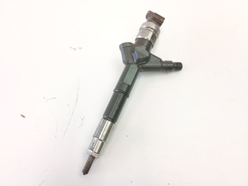 Recambio de inyectores juego para nissan navara np300 (d40) 2.5 dci 4wd referencia OEM IAM 16600EB300  