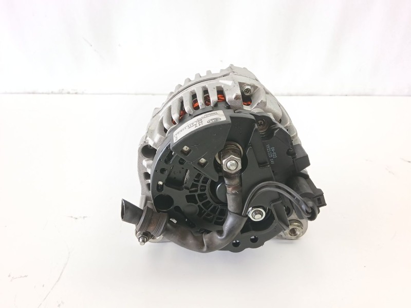 Recambio de alternador para volkswagen golf iv (1j1) 1.6 16v referencia OEM IAM 038903018LX 8EL011710311 