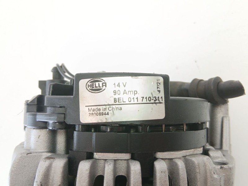 Recambio de alternador para volkswagen golf iv (1j1) 1.6 16v referencia OEM IAM 038903018LX 8EL011710311 