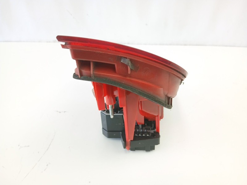 Recambio de piloto porton izquierdo para audi a6 c6 (4f2) 3.0 tdi quattro referencia OEM IAM 4F9945093A 89037753 