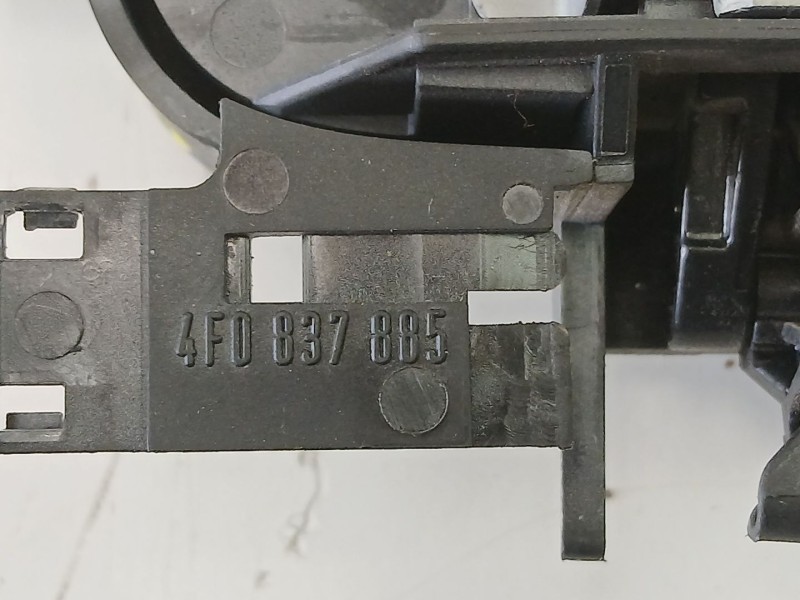 Recambio de manilla trasera izquierda para audi a6 c6 (4f2) 3.0 tdi quattro referencia OEM IAM 4F0837885  