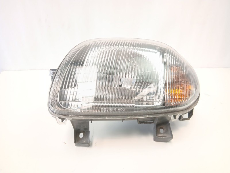 Recambio de faro izquierdo para renault clio ii (bb_, cb_) 1.4 (b/cb0c, b/cb0s) referencia OEM IAM 7701045995  