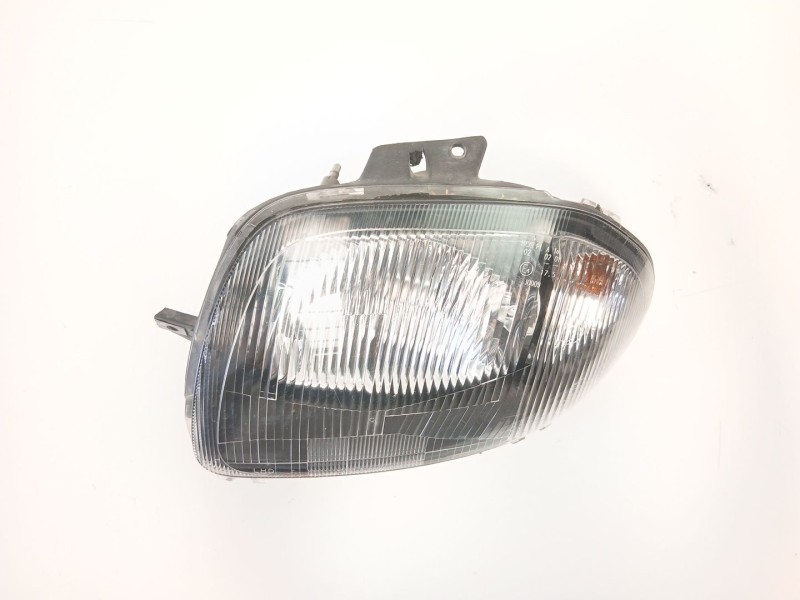Recambio de faro izquierdo para renault clio ii (bb_, cb_) 1.4 (b/cb0c, b/cb0s) referencia OEM IAM 7701045995  