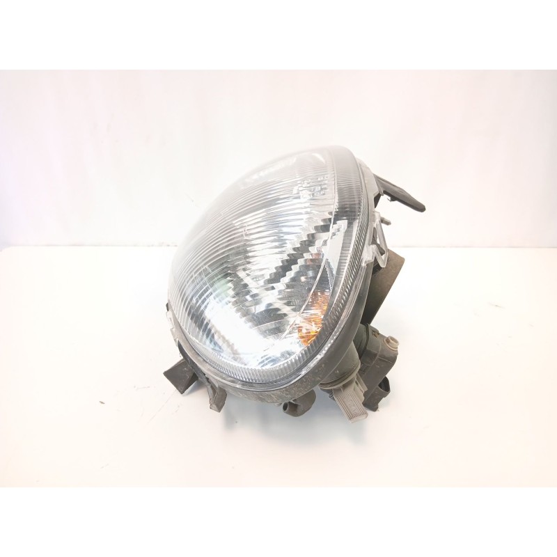 Recambio de faro izquierdo para renault clio ii (bb_, cb_) 1.4 (b/cb0c, b/cb0s) referencia OEM IAM 7701045995  