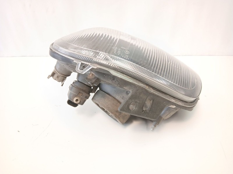 Recambio de faro izquierdo para renault clio ii (bb_, cb_) 1.4 (b/cb0c, b/cb0s) referencia OEM IAM 7701045995  