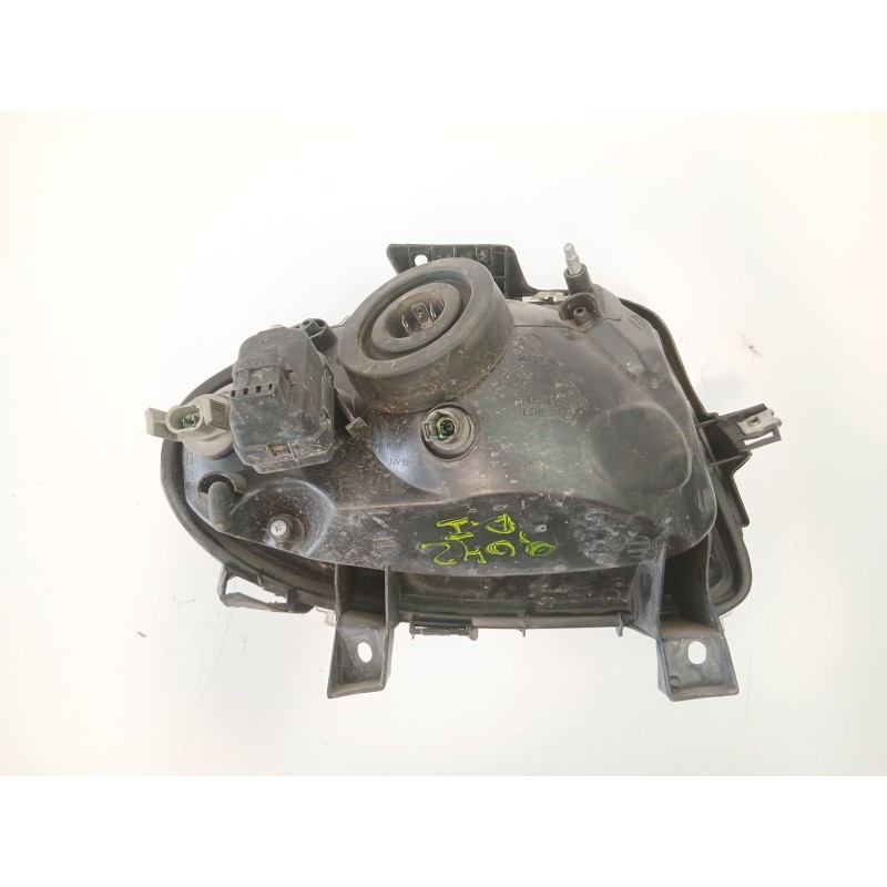 Recambio de faro izquierdo para renault clio ii (bb_, cb_) 1.4 (b/cb0c, b/cb0s) referencia OEM IAM 7701045995  