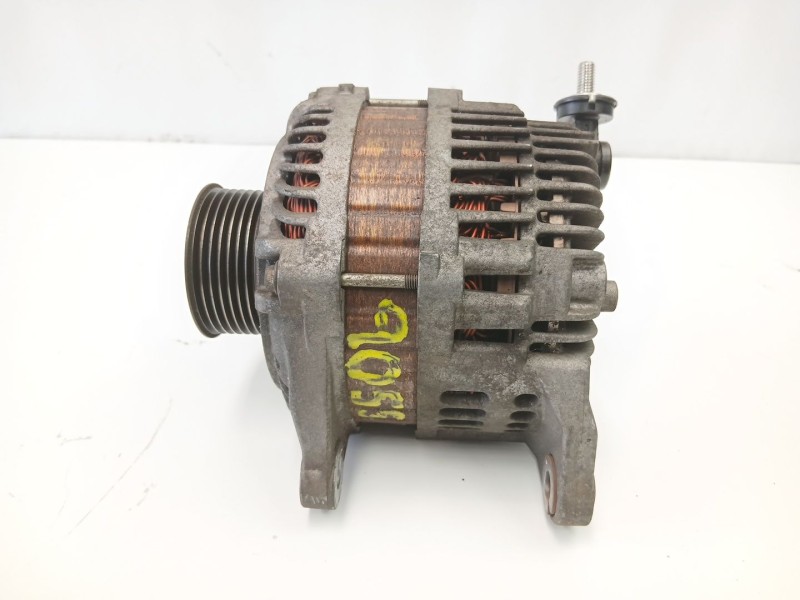 Recambio de alternador para nissan navara np300 (d40) 2.5 dci 4wd referencia OEM IAM 23100EB315 A3TJ0781 