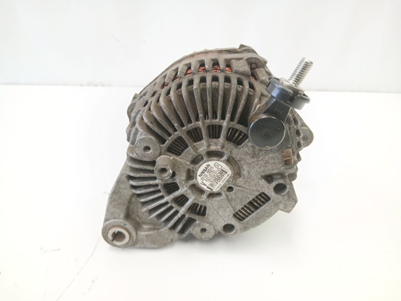 Recambio de alternador para nissan navara np300 (d40) 2.5 dci 4wd referencia OEM IAM 23100EB315 A3TJ0781 