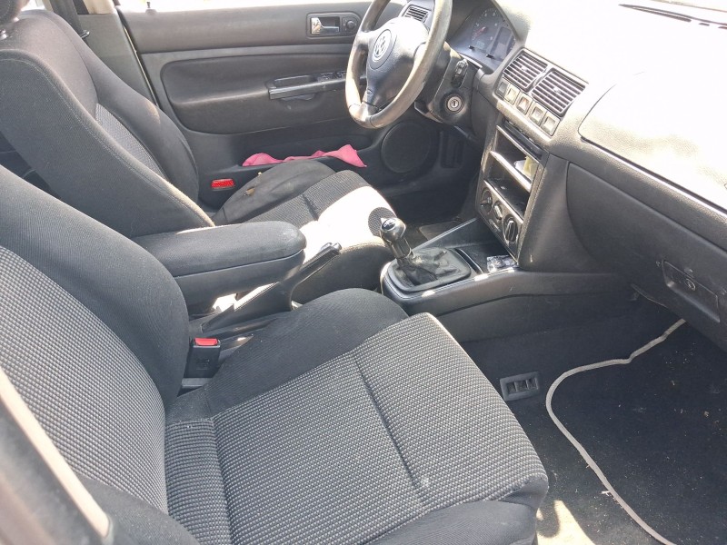 Recambio de carroceria para volkswagen golf iv (1j1) 1.9 tdi referencia OEM IAM   
