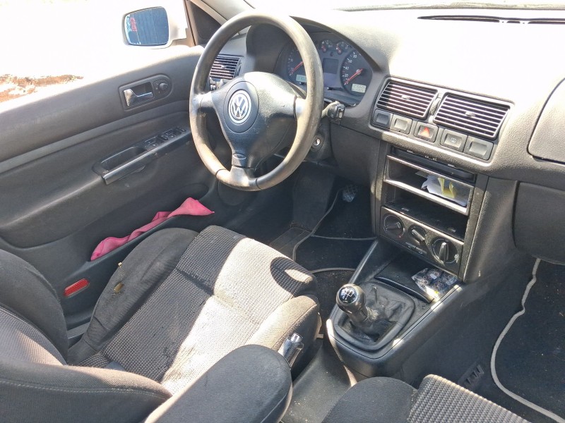 Recambio de carroceria para volkswagen golf iv (1j1) 1.9 tdi referencia OEM IAM   