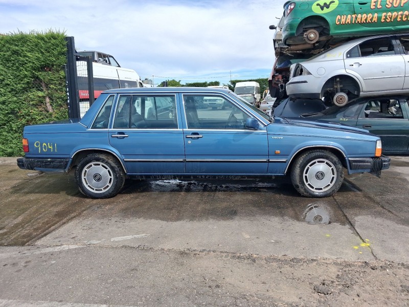 Recambio de carroceria para volvo 760 (704, 764) 2.8 referencia OEM IAM   