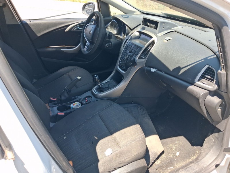 Recambio de carroceria para opel astra j (p10) 1.7 cdti (68) referencia OEM IAM   
