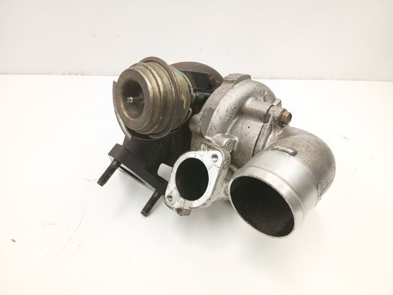 Recambio de turbo para nissan navara np300 (d40) 2.5 dci 4wd referencia OEM IAM 14411EB300 GT2056V 