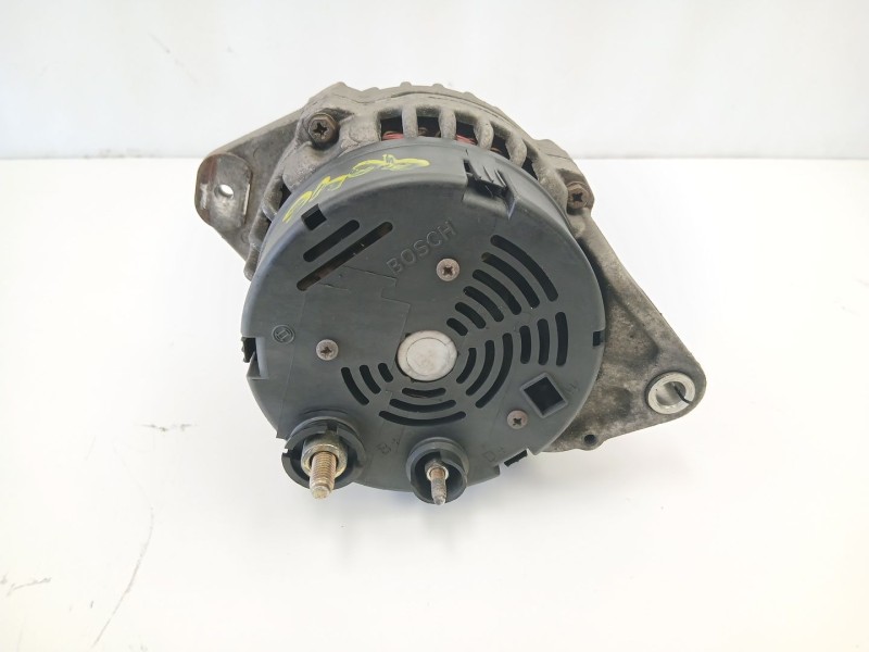 Recambio de alternador para nissan terrano ii (r20) 2.7 tdi 4wd referencia OEM IAM 231007F001 0123310051 