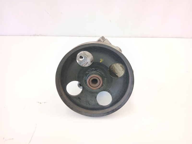 Recambio de bomba direccion para mitsubishi space star monospace (dg_a) 1.9 di-d (dg4a) referencia OEM IAM 8200071050  