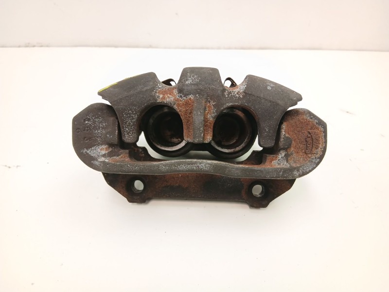 Recambio de pinza freno delantera derecha para volvo 760 (704, 764) 2.8 referencia OEM IAM 8111062  