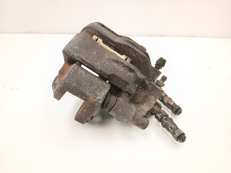 Recambio de pinza freno delantera derecha para volvo 760 (704, 764) 2.8 referencia OEM IAM 8111062  