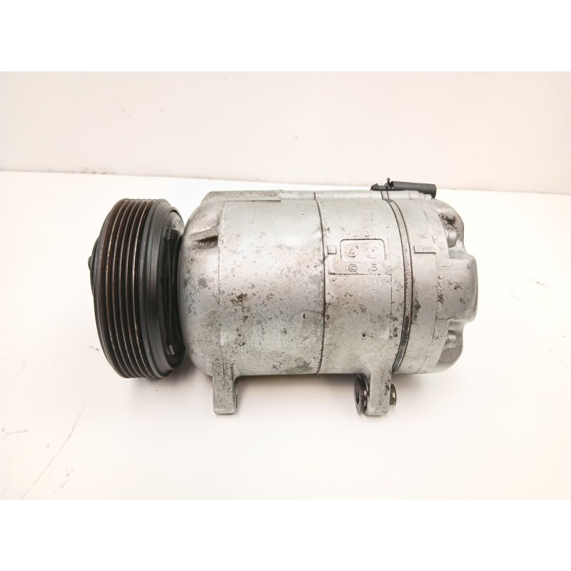 Recambio de compresor aire acondicionado para volkswagen golf iv (1j1) 1.6 16v referencia OEM IAM 1J0820803G 5060310990 