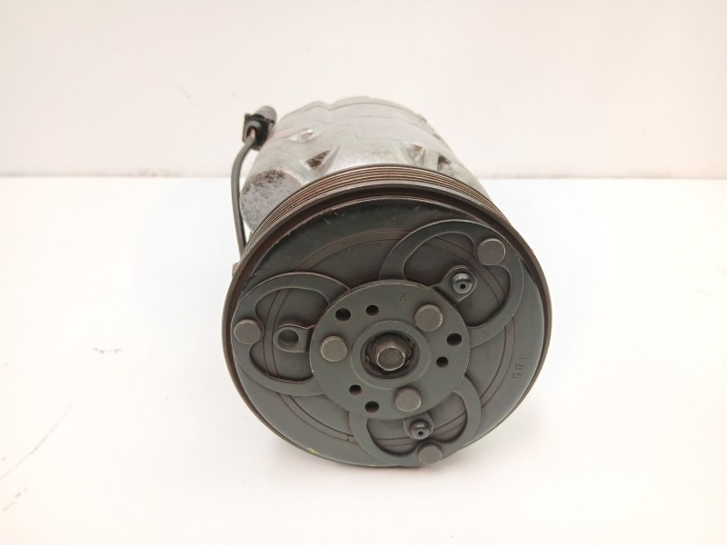 Recambio de compresor aire acondicionado para volkswagen golf iv (1j1) 1.6 16v referencia OEM IAM 1J0820803G 5060310990 