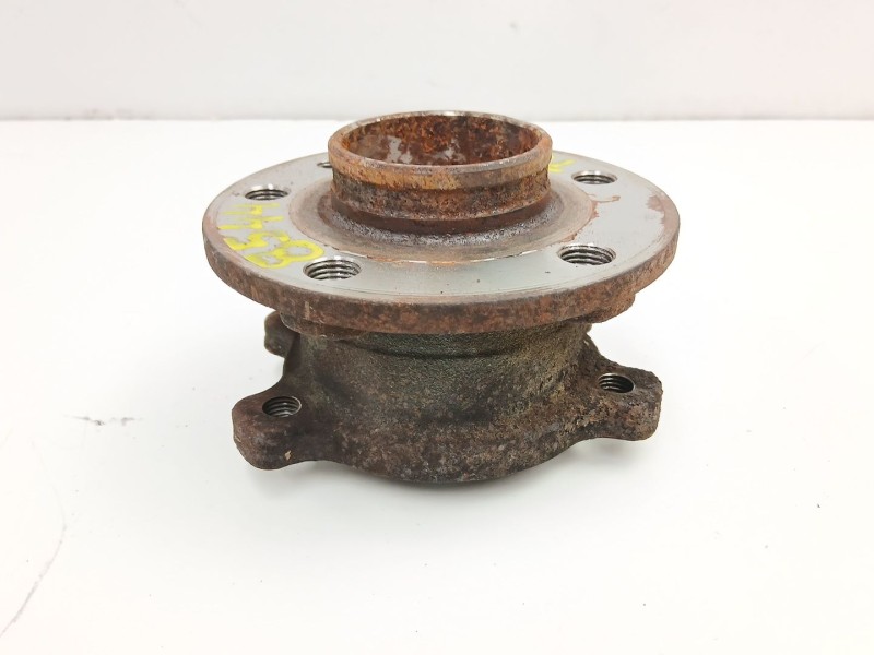 Recambio de mangueta trasera derecha para volvo xc70 ii (136) d5 awd referencia OEM IAM 31360027  