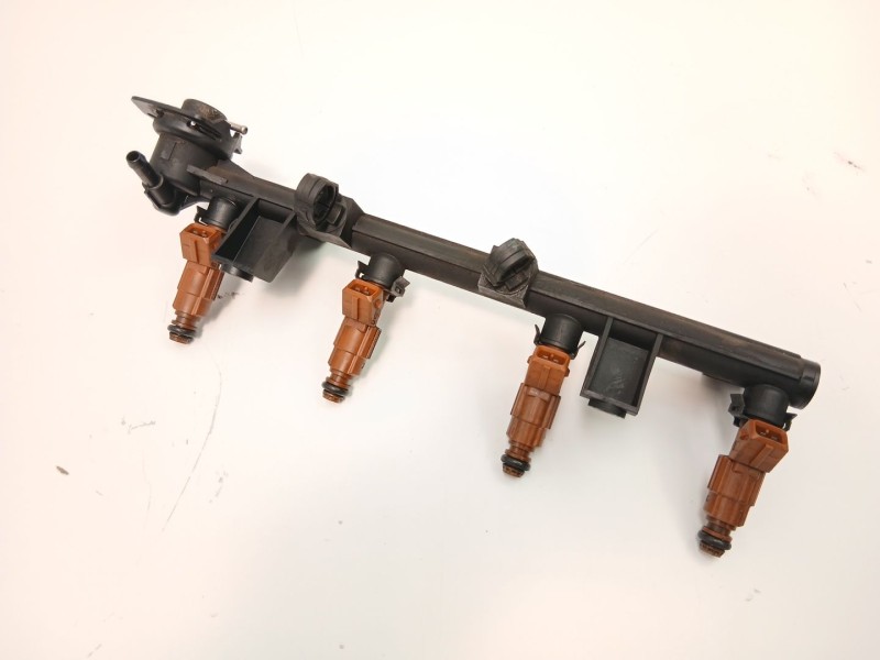 Recambio de inyectores juego para peugeot 406 (8b) 2.0 16v referencia OEM IAM 1984C4 0280155803 