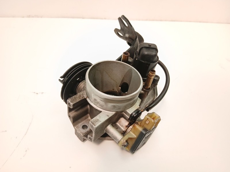 Recambio de caja mariposa para peugeot 406 (8b) 2.0 16v referencia OEM IAM 1635C9  
