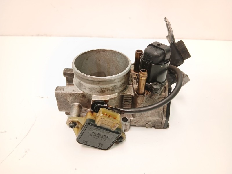 Recambio de caja mariposa para peugeot 406 (8b) 2.0 16v referencia OEM IAM 1635C9  