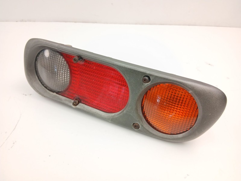 Recambio de piloto trasero derecho paragolpes para nissan terrano ii (r20) 2.7 tdi 4wd referencia OEM IAM 265500X201  
