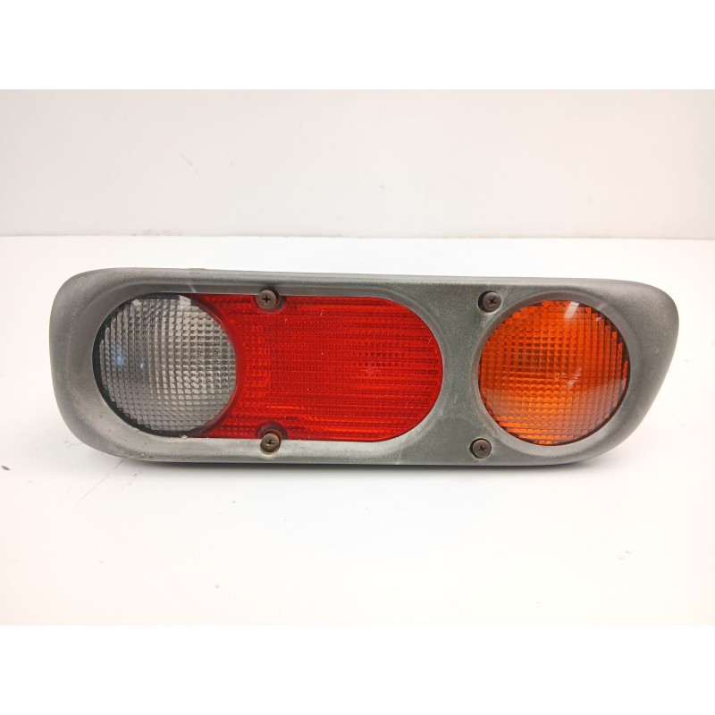 Recambio de piloto trasero derecho paragolpes para nissan terrano ii (r20) 2.7 tdi 4wd referencia OEM IAM 265500X201  