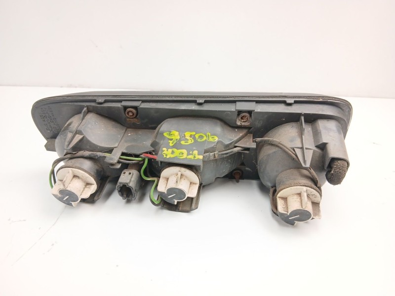 Recambio de piloto trasero derecho paragolpes para nissan terrano ii (r20) 2.7 tdi 4wd referencia OEM IAM 265500X201  