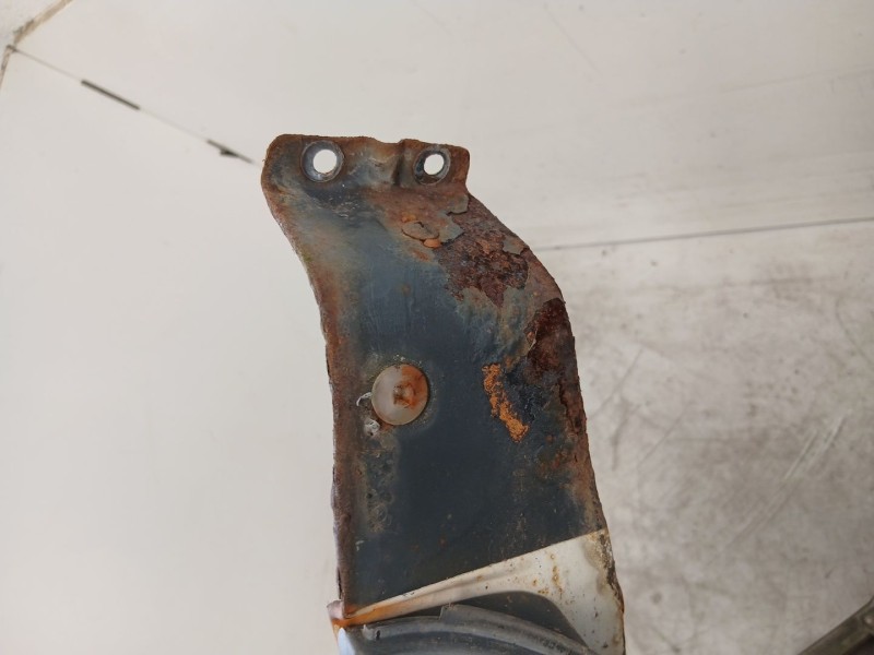 Recambio de aleta delantera izquierda para nissan terrano ii (r20) 2.7 tdi 4wd referencia OEM IAM 631010X830  