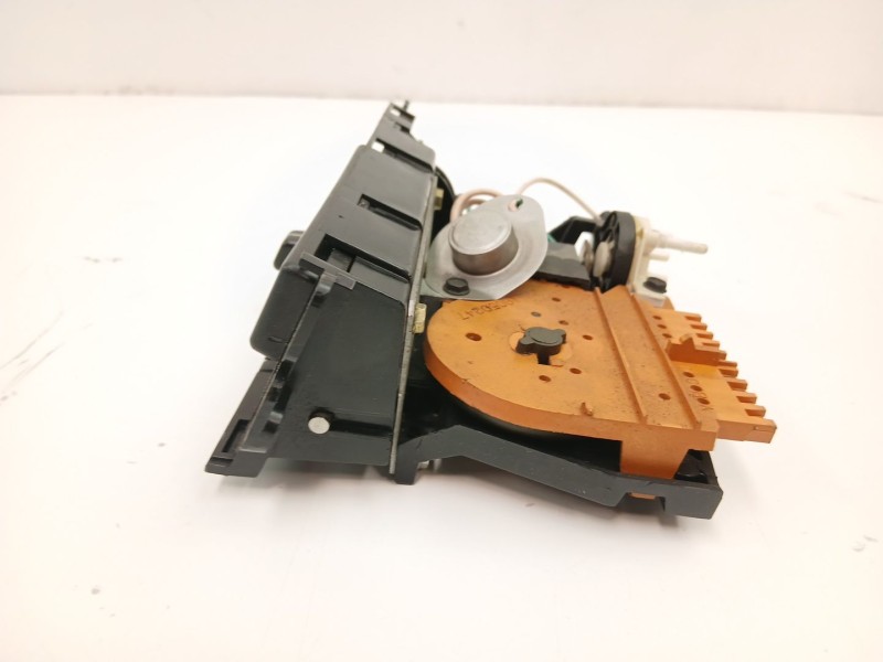 Recambio de mandos calefaccion aire para volvo 760 (704, 764) 2.8 referencia OEM IAM 16050149  