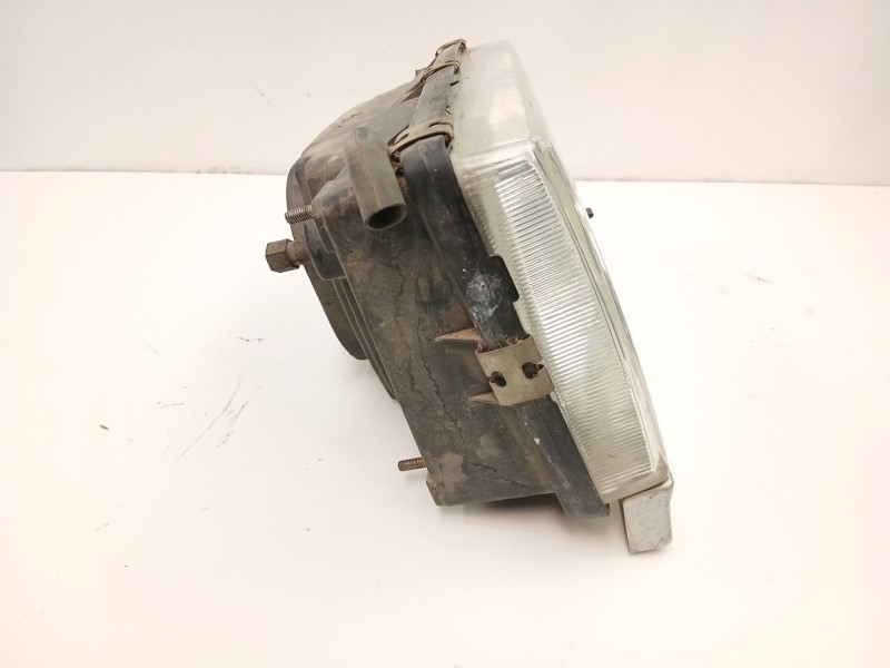 Recambio de faro izquierdo para volvo 760 (704, 764) 2.8 referencia OEM IAM 1321649  