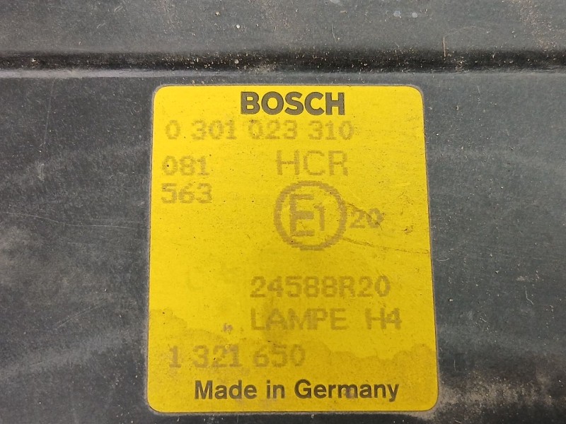 Recambio de faro derecho para volvo 760 (704, 764) 2.8 referencia OEM IAM 1321650 0301023310 