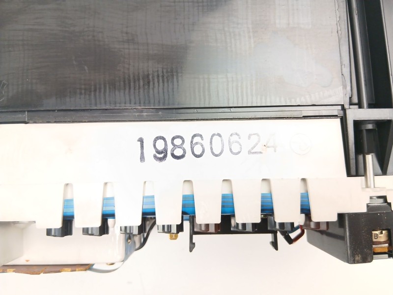 Recambio de cuadro instrumentos para volvo 760 (704, 764) 2.8 referencia OEM IAM 1362811 19860624 