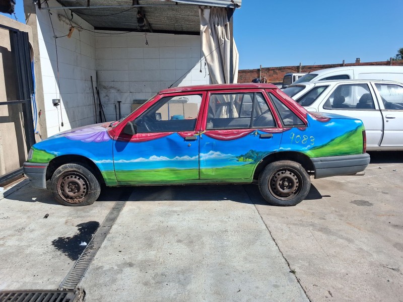 opel corsa a hatchback (s83) del año 1990
