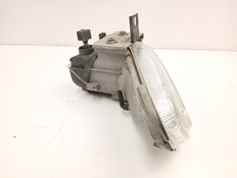 Recambio de antiniebla derecho para peugeot 406 (8b) 2.1 td 12v referencia OEM IAM 6205N3  