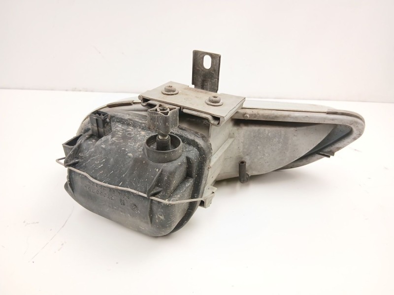 Recambio de antiniebla derecho para peugeot 406 (8b) 2.1 td 12v referencia OEM IAM 6205N3  