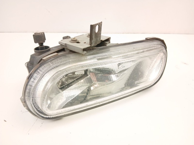 Recambio de antiniebla izquierdo para peugeot 406 (8b) 2.1 td 12v referencia OEM IAM 6204N3  