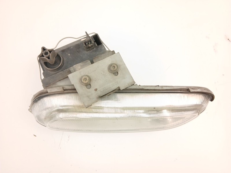 Recambio de antiniebla izquierdo para peugeot 406 (8b) 2.1 td 12v referencia OEM IAM 6204N3  