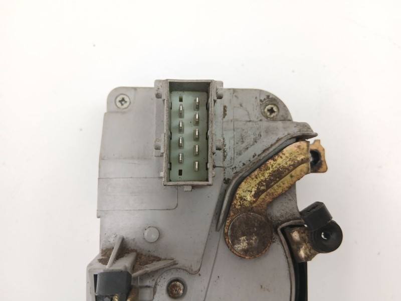Recambio de cerradura puerta delantera izquierda para peugeot 406 (8b) 2.1 td 12v referencia OEM IAM 9135H1  