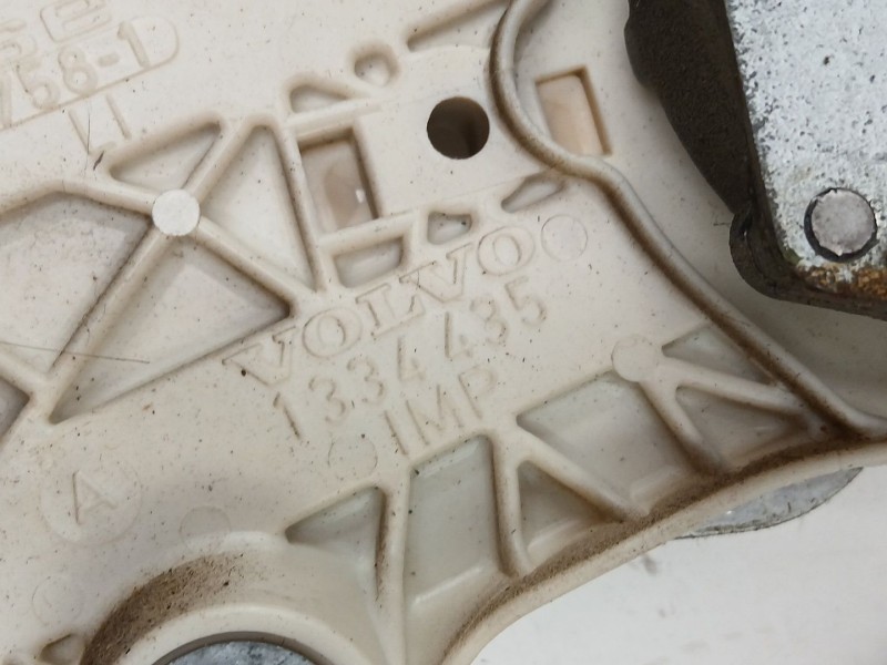 Recambio de elevalunas trasero izquierdo para volvo 760 (704, 764) 2.8 referencia OEM IAM 1334435  