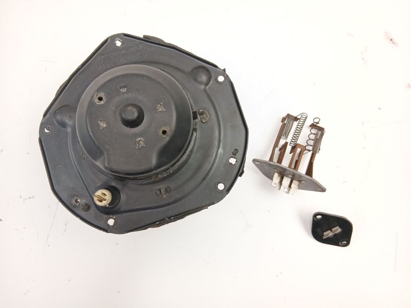 Recambio de motor calefaccion para volvo 760 (704, 764) 2.8 referencia OEM IAM 5048837  