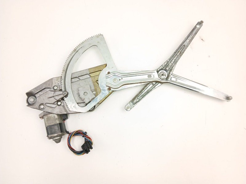 Recambio de elevalunas delantero derecho para volvo 760 (704, 764) 2.8 referencia OEM IAM 1380912  